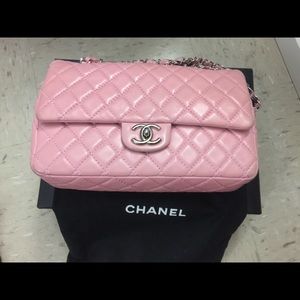 Chanel lamb skin bag 100% authentic