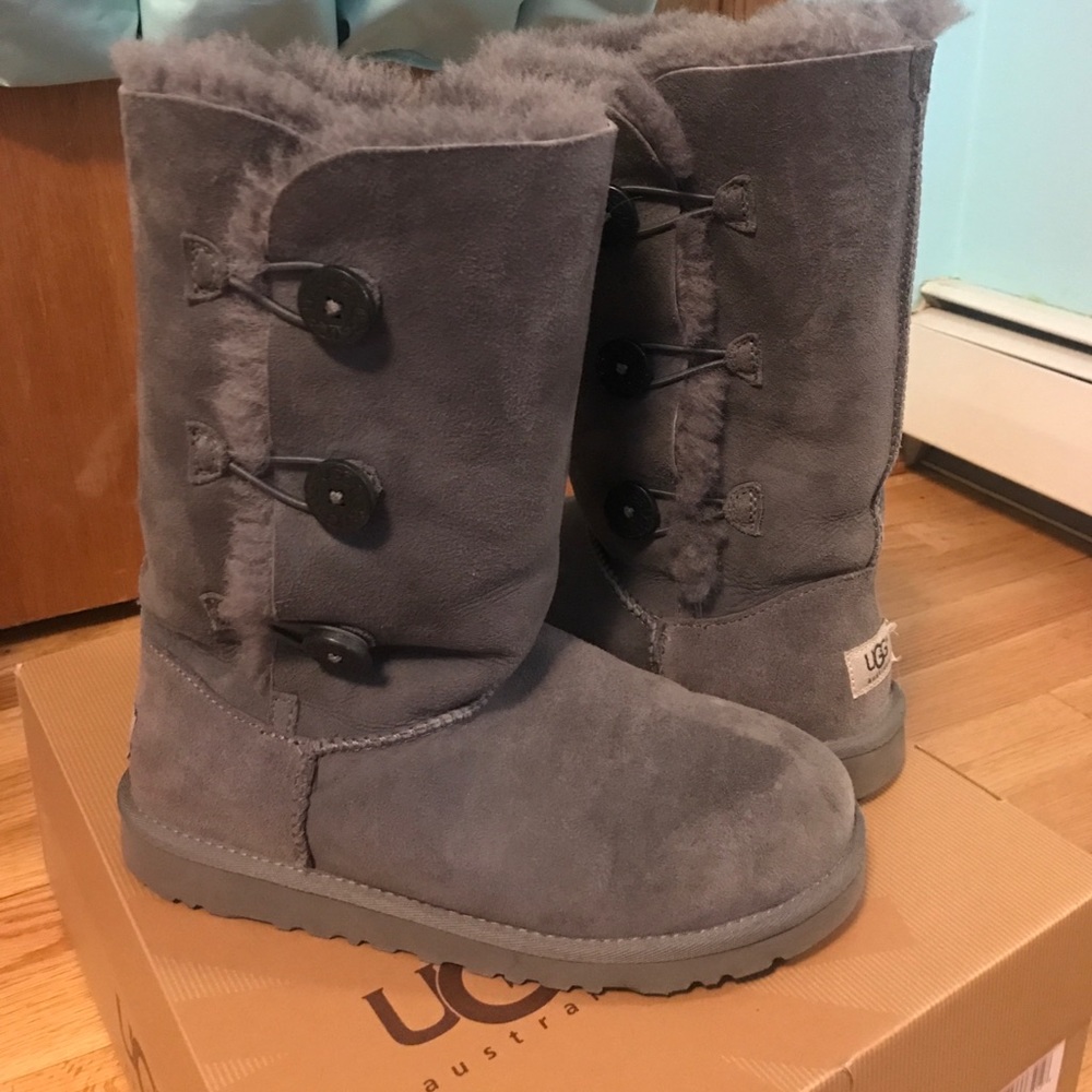 UGG Bailey Button Triplet