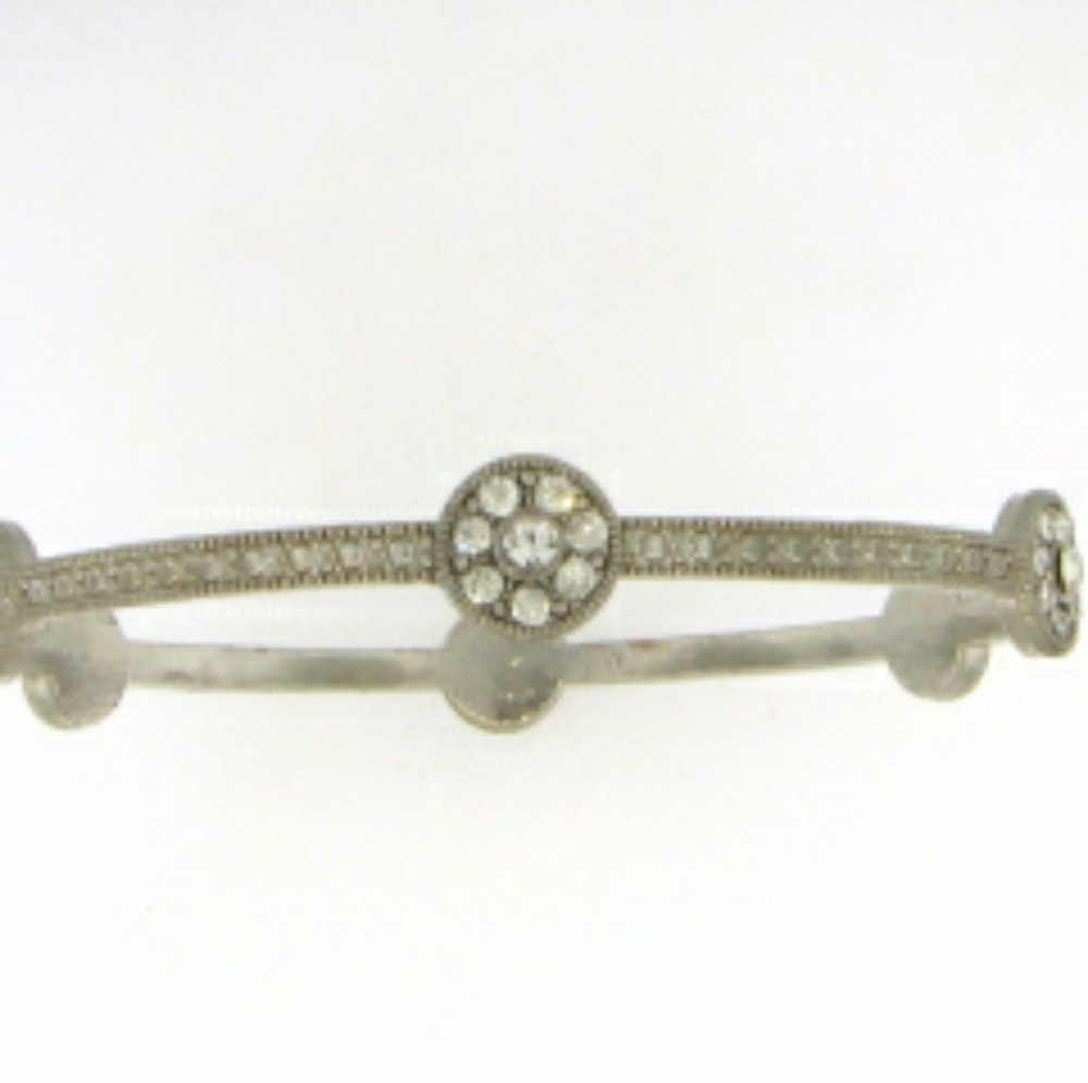 NEW! Cryatal bangle. 12mm wide