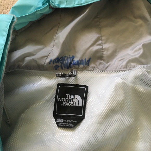 North face rain jacket - Picture 4 of 4