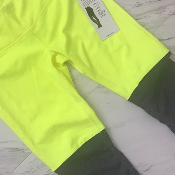 NWT || Alo Yoga Goddess Leggings (MED Left!) - Picture 3 of 3