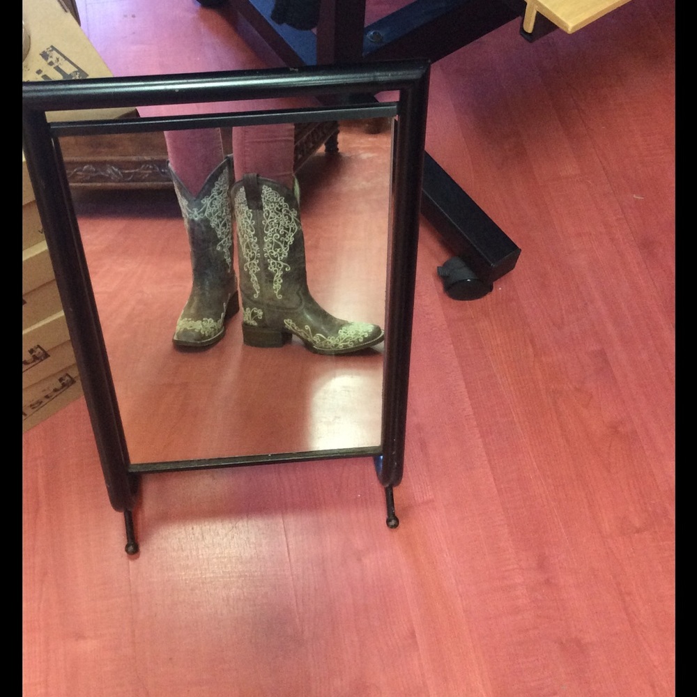 Corral boots
