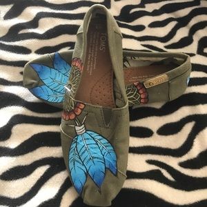 Sale! Toms hand painted dream catcher!