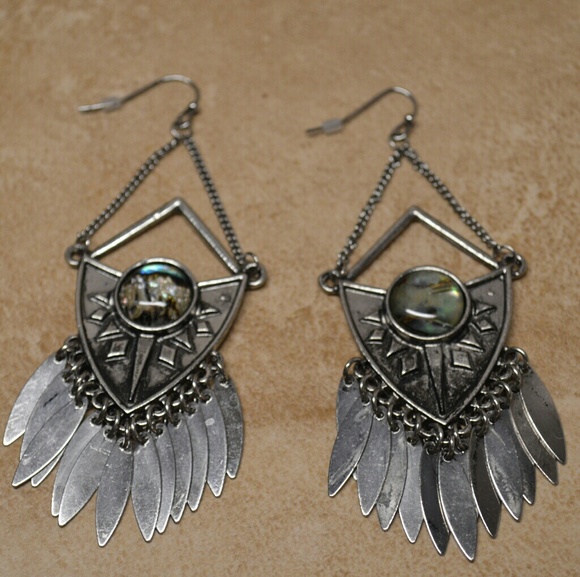 Stella & Dot Jewelry - Stunning Brand New Silver Native Feather Earrings