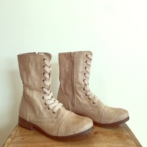 Mossimo Lace Up Combat Boots