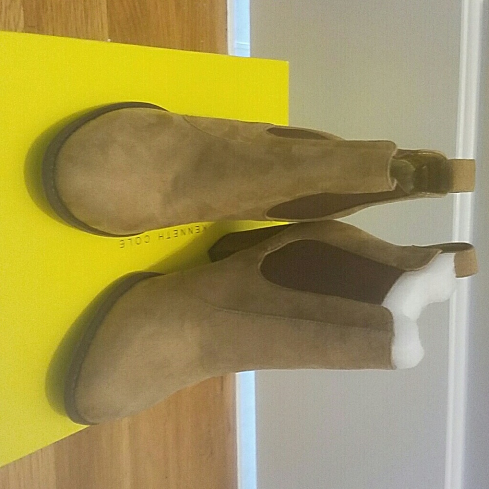 Kenneth Cole Reaction Booties