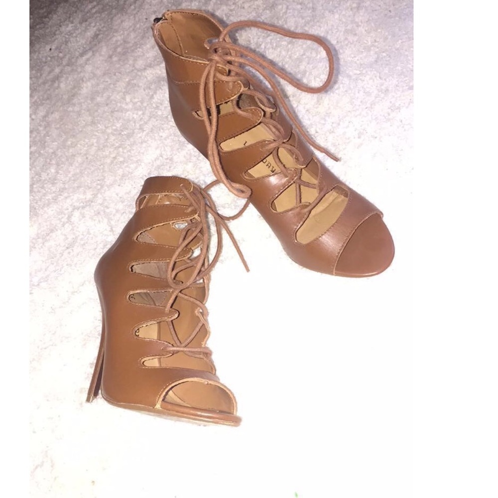 Chinese laundry lace up heels. Worn once.