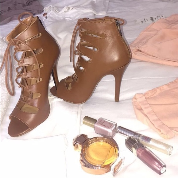 Chinese laundry lace up heels. Worn once. - Picture 2 of 6