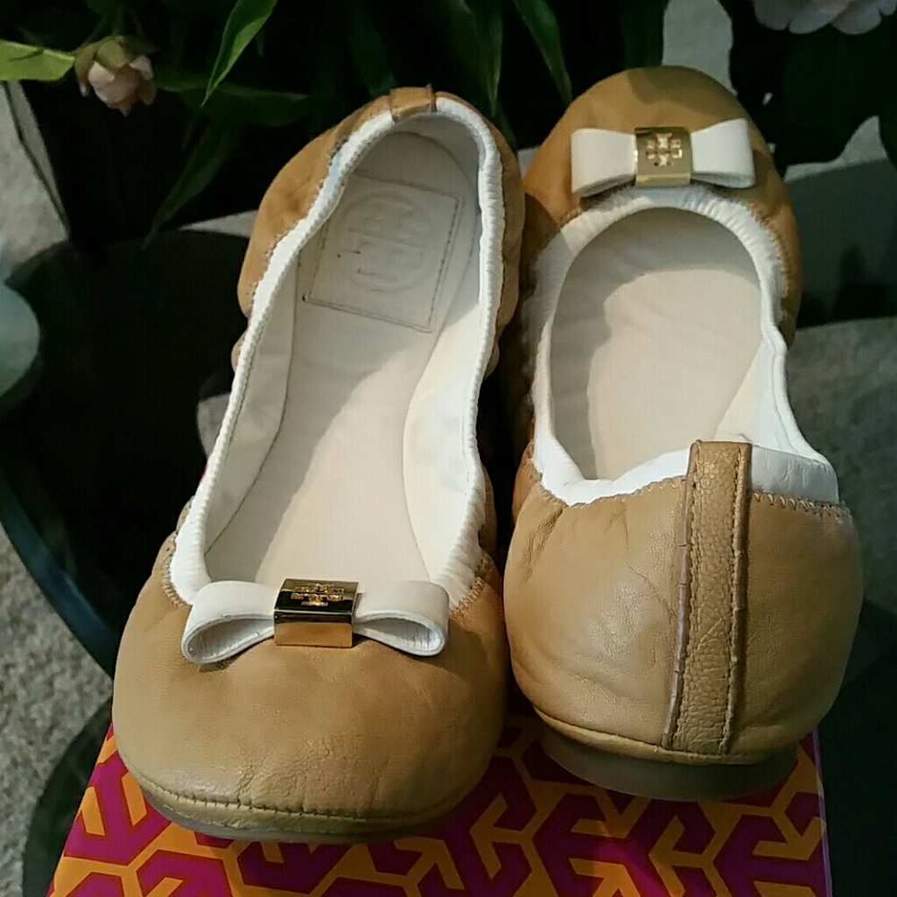 Tory Burch Eddie Flats size 7