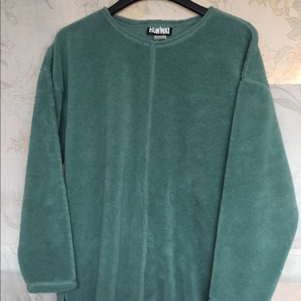 Microfiber Teal Top/ Shirt LIKE NEW Women's