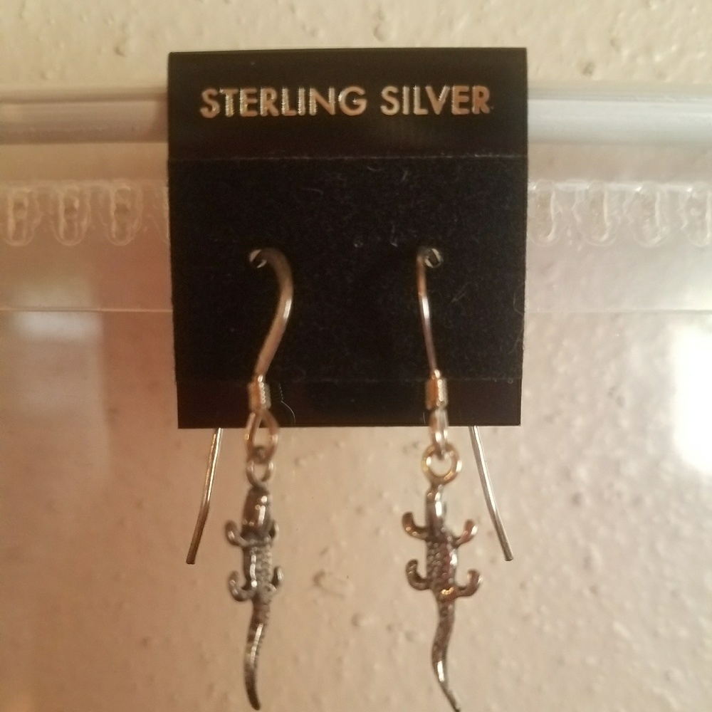 Tiny lizard earrings