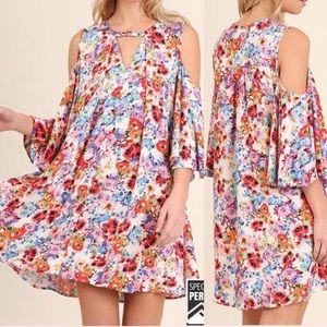 Brand new umgee size Large floral tunic