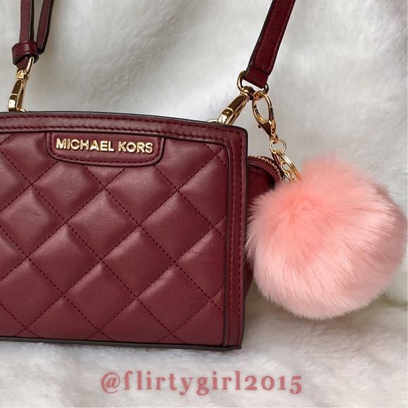 2 Left!!! ✨HP 4/28✨ Pooooof Pom Pom Keychain - Picture 3 of 5