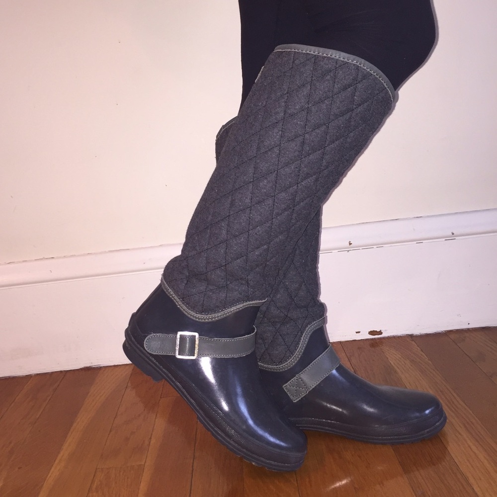 Sperry rain boots