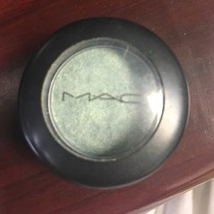 MAC Surreal eyeshadow