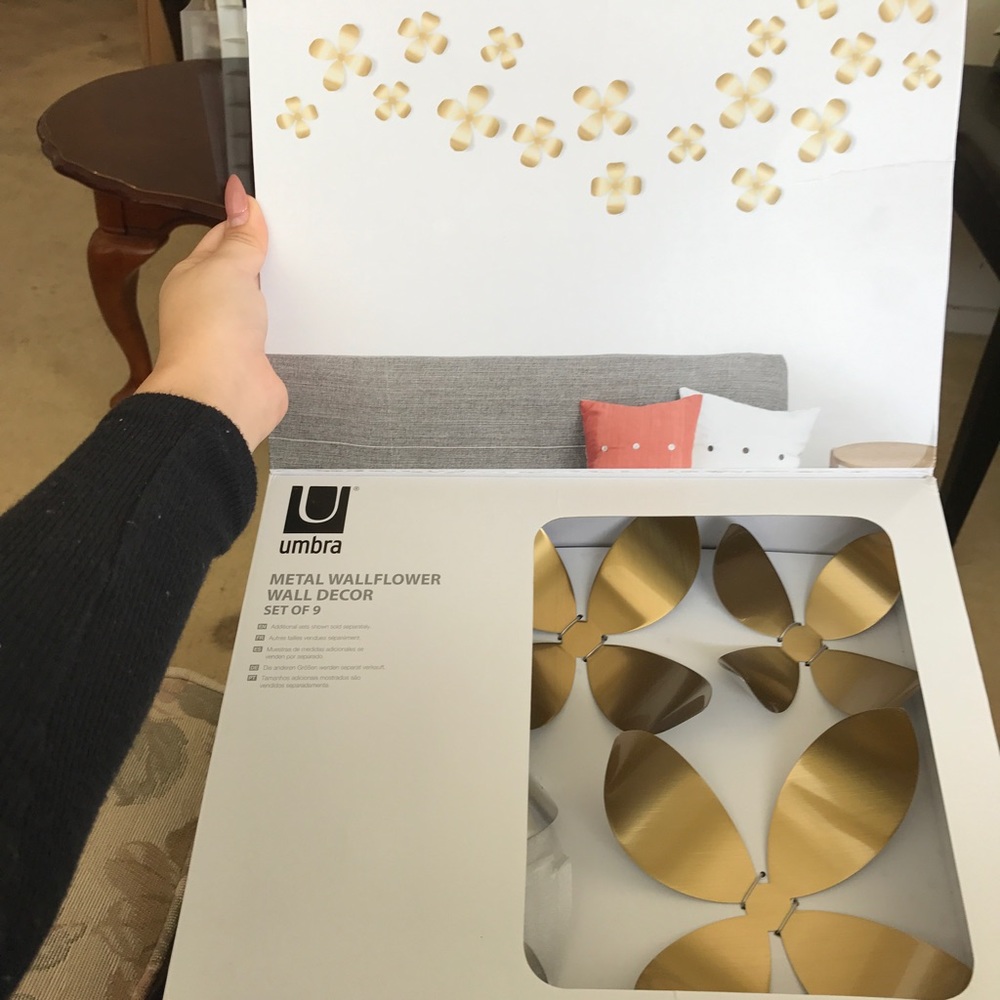 Umbra Wall Flower Room Decor