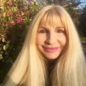 Meet your Posher, Julianne