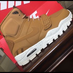 AIR TRAINER SC 2 BOOT