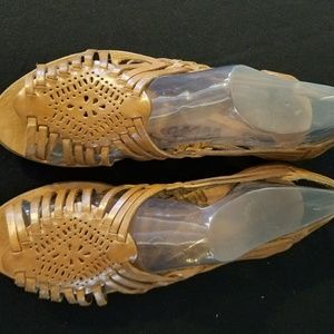Sandal