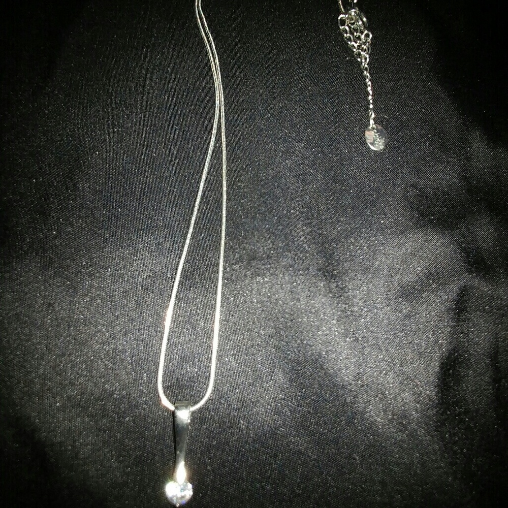 Rhinestone heart drop necklace
