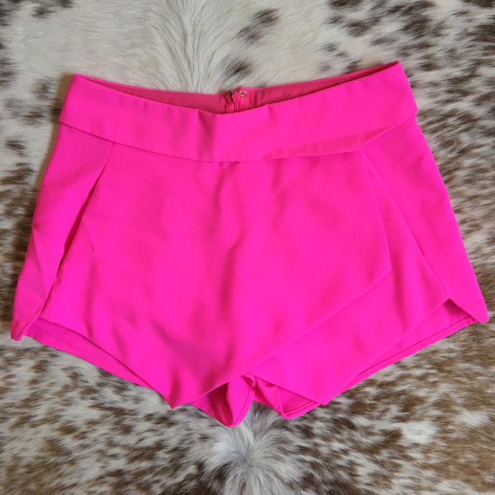 Zara Style Neon pink skort