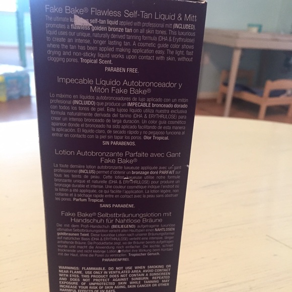 Fake Bake Flawless Self Tanner - Picture 2 of 3