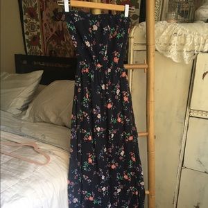 Maxi floral strapless dress