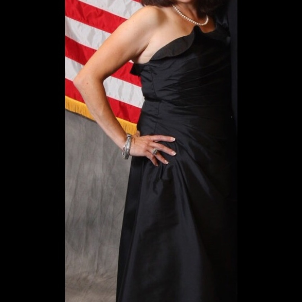 Women's size 14 ball gown - black