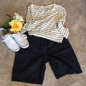 Vera Wang Simply Vera Blue Bermuda short