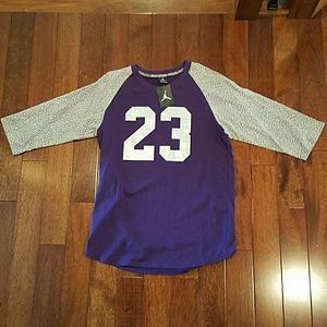 Men's Large Jordan 3/4 Shirt