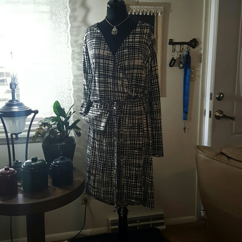 3X faux wrap dress
