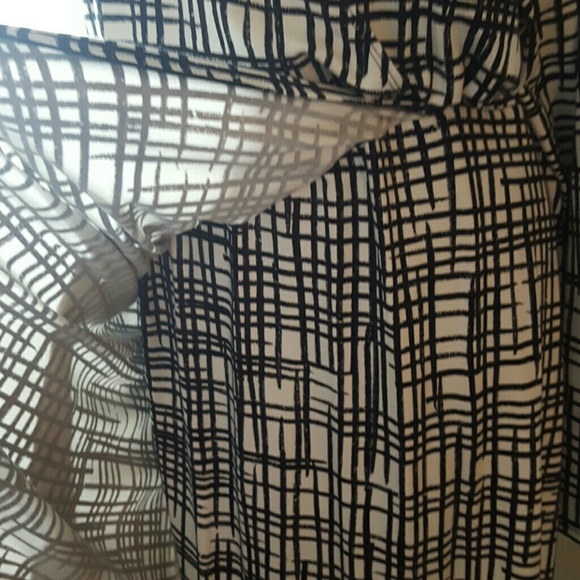 3X faux wrap dress - Picture 4 of 4