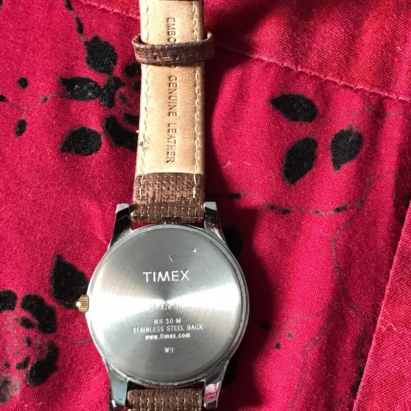 Watch - Picture 2 of 3