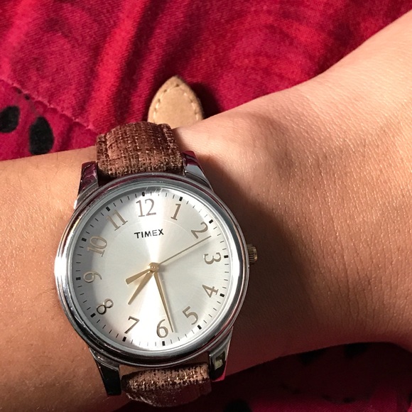 Watch - Picture 3 of 3