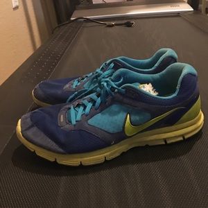 Womens Nike running shoes size 8.5