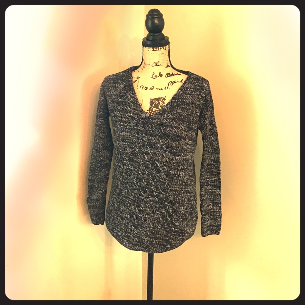 Relaxed fit lightweight sweater