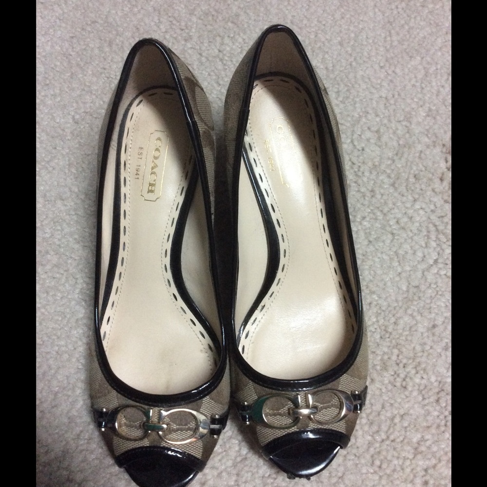 Open toe Coach 2" wedge