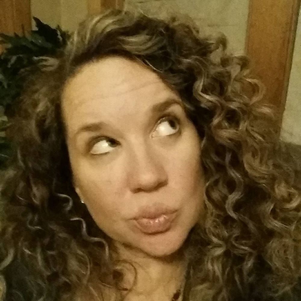 Meet your Posher, Roxann