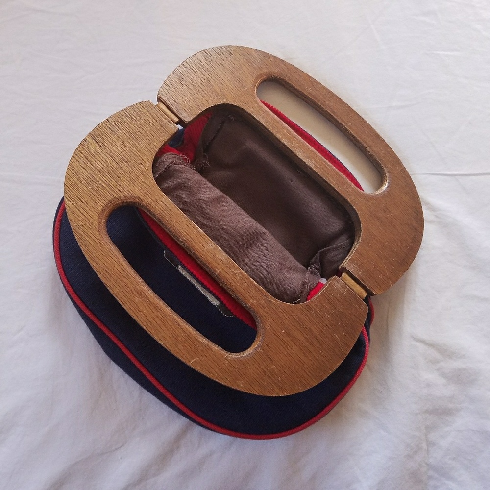 SOLD Vintage 1950s-1960s Duck Bag - Picture 2 of 4