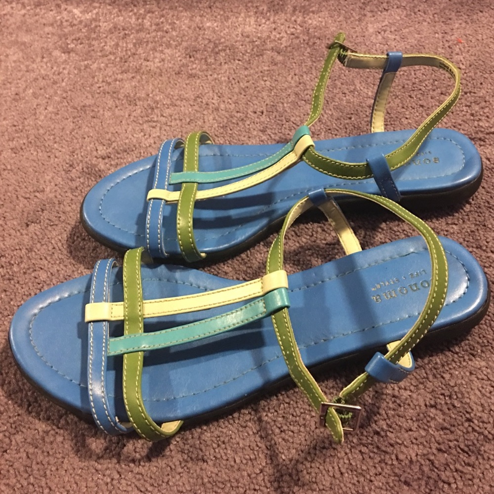 Super cute sandals size 9.5