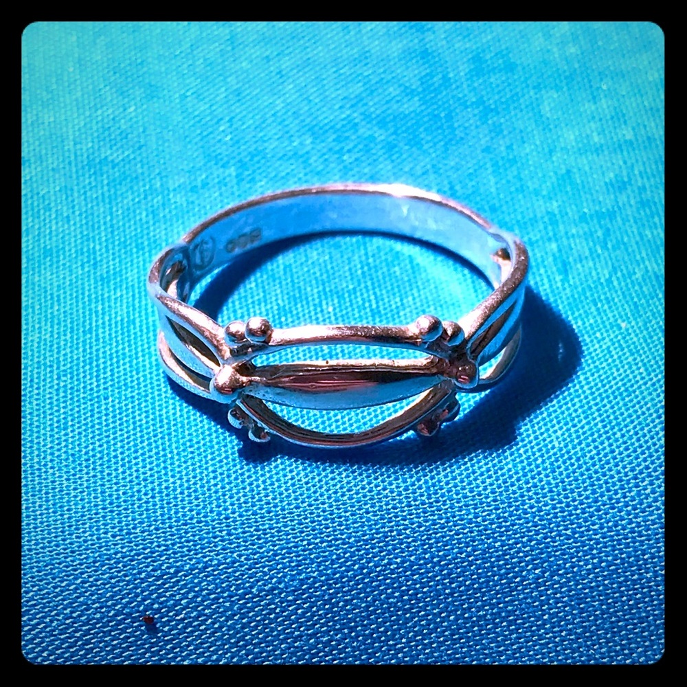 Elegant Sterling Silver Ring, Size 7