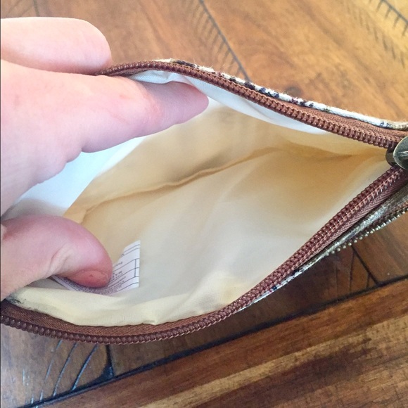 New without tags ICING wristlet/wallet - Picture 4 of 4