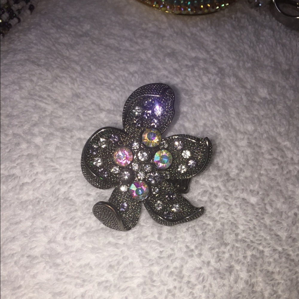 Flower 🌺 ring 💍 with cz