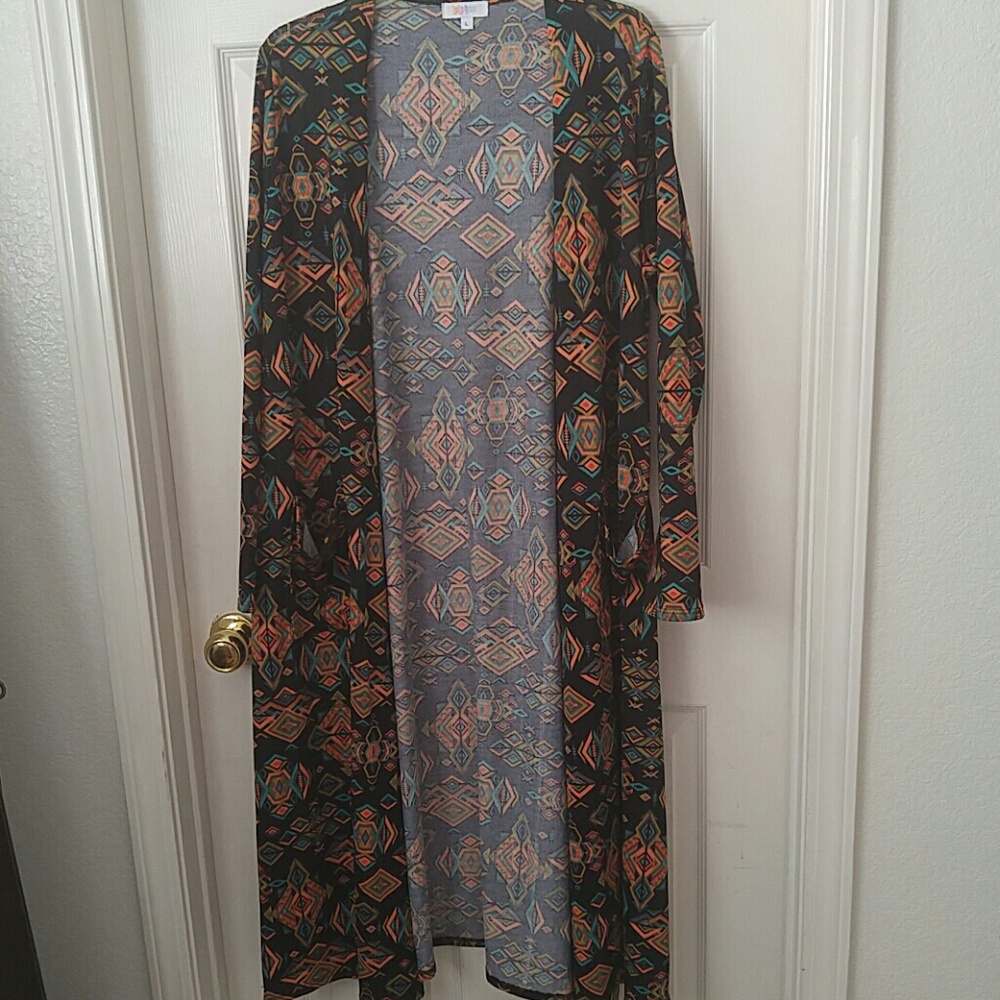 **Flash Sale**EUC Lularoe Sarah Size L