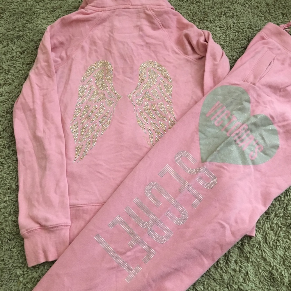 ♦️SOLD♦️XS Top Sm bottom victoria secret