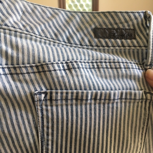 BUNDLED // LEVEL 99/ striped jean - Picture 5 of 5