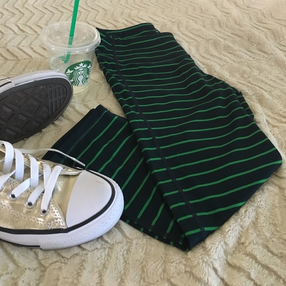 Athleta Pants - Athleta striped capris