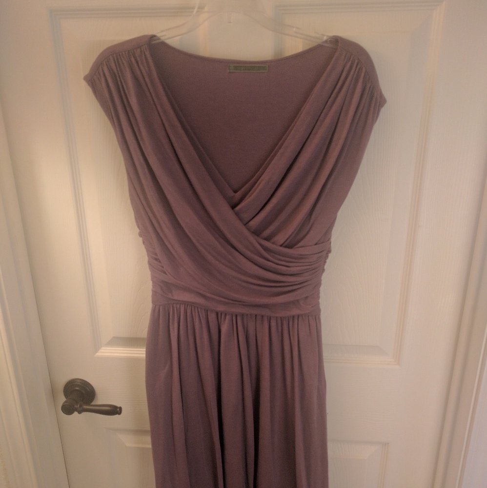 V neck dress