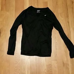 Black long sleeve running shirt