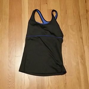 Workout tanktop with built in sports bra